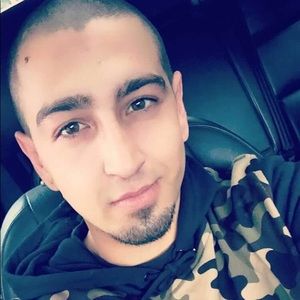 Meet your Posher, Daniel